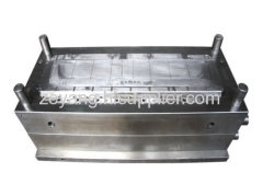 Plastic injection mould