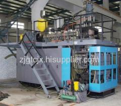 Blow molding machine