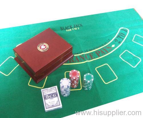 Wooden poker sets
