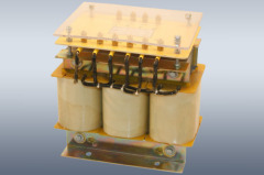 Three phase isolation transformer