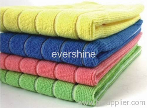 Microfiber ultimate cleaning towel