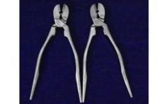 Pliers