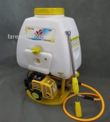 Battery sprayer