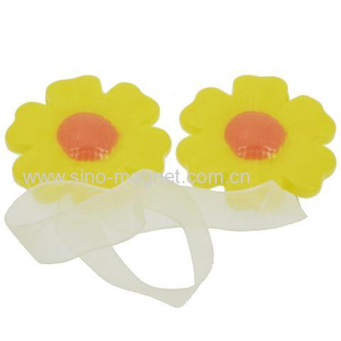 Sunflower magnetic curtain holder