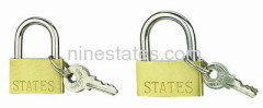 Package with color box brass padlock (25mm)