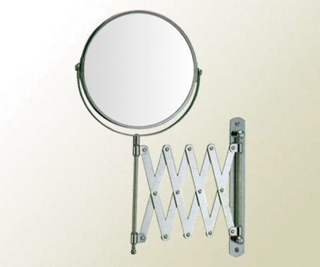 magnifying mirror