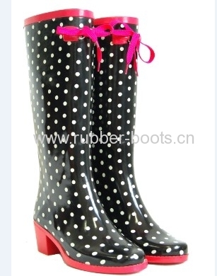 ladies' rubber wellies