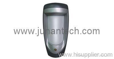 Passive infrared and microwave complex intrusion detector