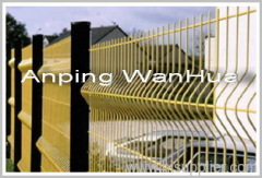Wire Fence With Triple Curved Edges