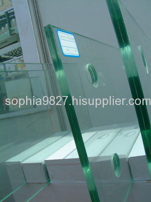 Clear laminated glass