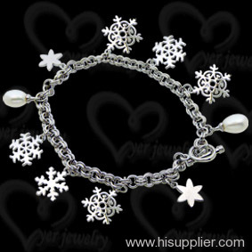 Gorgeous silver bracelet fashion jewelry