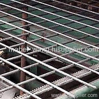 Welded wire mesh panel