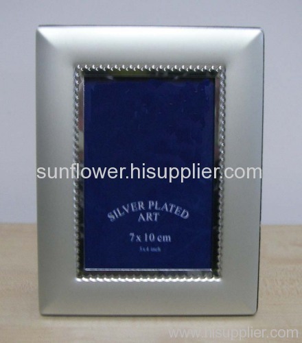 silver photo frame