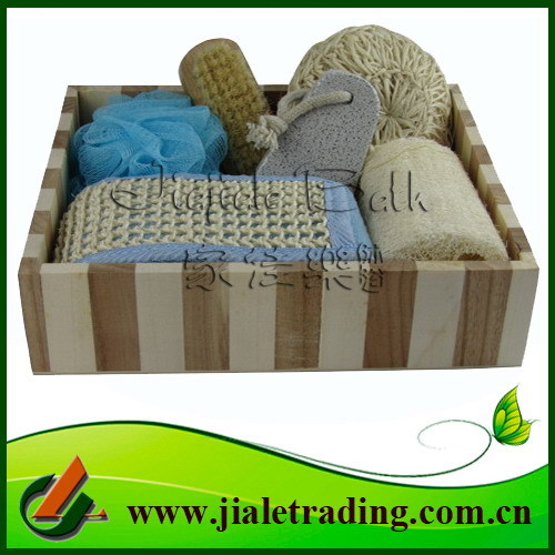 Wooden bath gift set