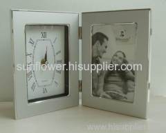 photo frame with clock