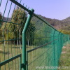 Wire mesh fence