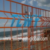 curvy welded mesh fence