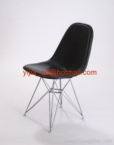 plastic eames chair