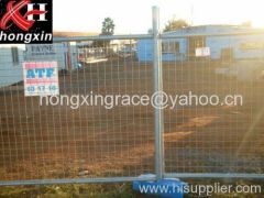 Galvanized temporary fence panel with plastic feet