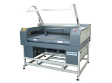 CO2 Delrin Laser Engraving And Cutting Machine