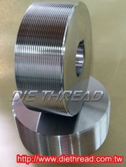 Cylindrical thread rolling dies