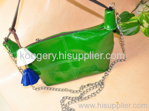T2_Q-B06 Kongery fashion leather bags for chic Icon