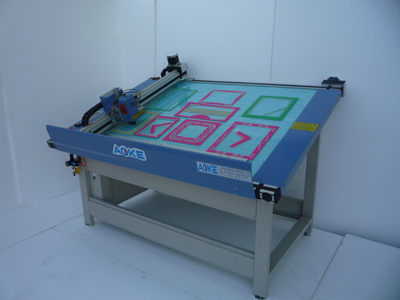 DCX 2000 series computerized frame paperboard cutting machine