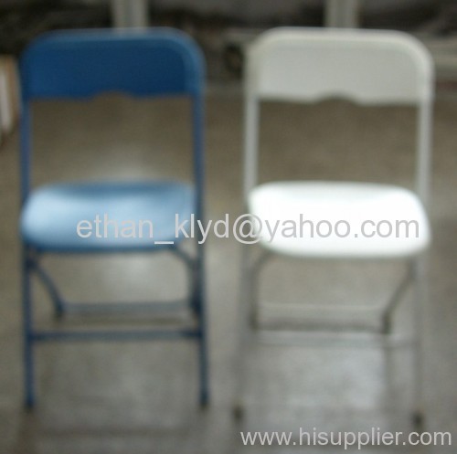 White/Blue Portable Folding Plastic Chair