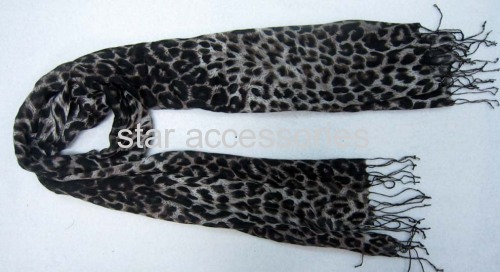 viscose leopard print scarf