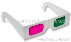 3d glasses with green / magenta lens