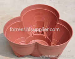 Plastic flower pot