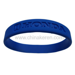 2013 hot promotional fashion silicone bracelet with cheap price