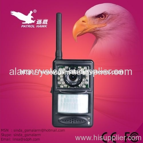 Camera MMS alarm system with GPRS transmission