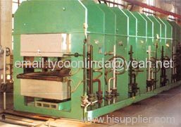 Vulcanizing machine including bailey