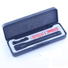 black mag lite flashlight with gift box