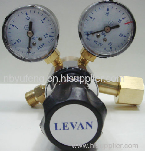 Oxygen regulator