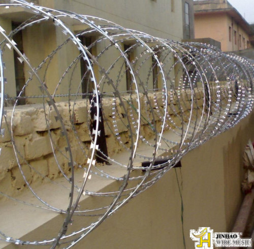 Concertina wire