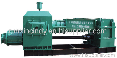 Hollow brick making machine