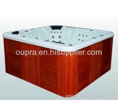 Super-convenient operation jacuzzi hot tubs