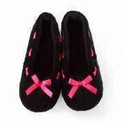 Indoor Slippers in Customized Designs, Made of Textile Upper and Soft Terry Insole