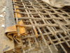 Vibrating mesh screen