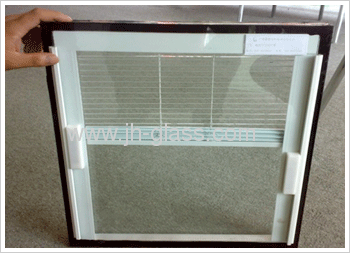 Automatic Mini Blind / Insulating Glass (JH-700)