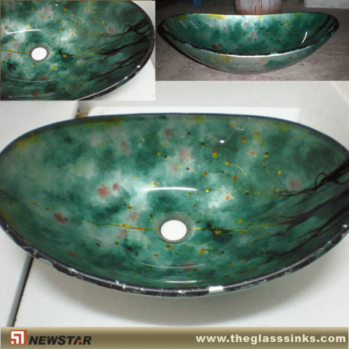 Green painting oval glass vessels