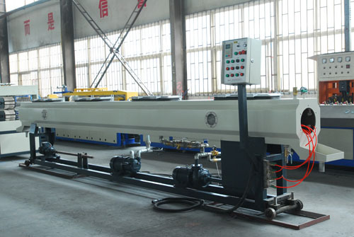 PE pipe extrusion equipment