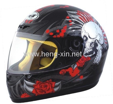 DOT motorcycle helmet with skull design