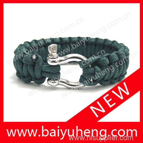 paracord bracelet