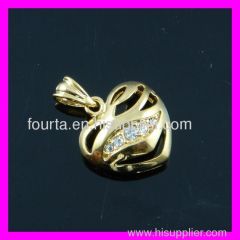 18k gold platde pendant