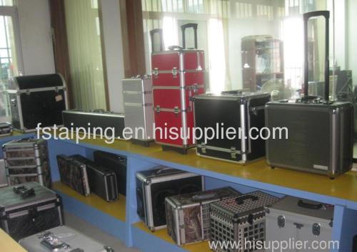 trolley case, aluminum case, aluminum case with wheel