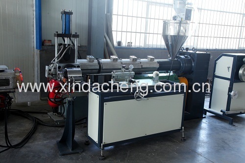 drip irrigation pipe machine with column dripper