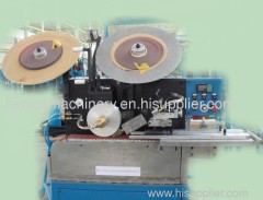 Rubber sealing strip extruding machine